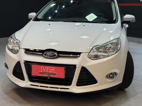 FORD-FOCUS-2014