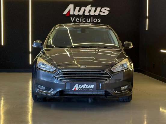 FORD-FOCUS-2016