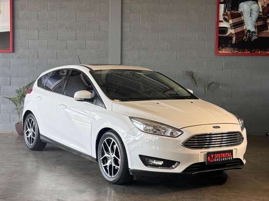 FORD-FOCUS-2017