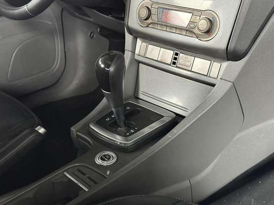 FORD-FOCUS-2011
