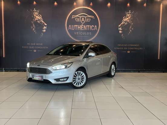 FORD-FOCUS-2017