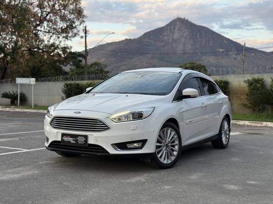 FORD FOCUS 2.0 TITANIUM PLUS 16V FLEX 4P POWERSHIFT