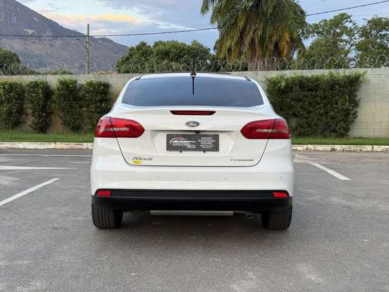 FORD-FOCUS-2.0 TITANIUM PLUS 16V FLEX 4P POWERSHIFT FORD-FOCUS-2017
