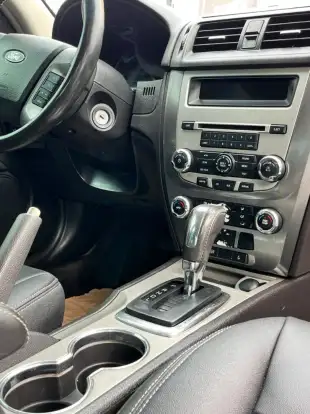 FORD-FUSION-2012
