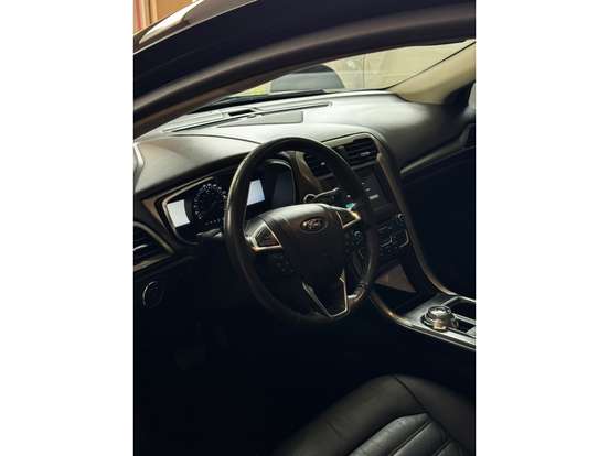 FORD-FUSION-2017