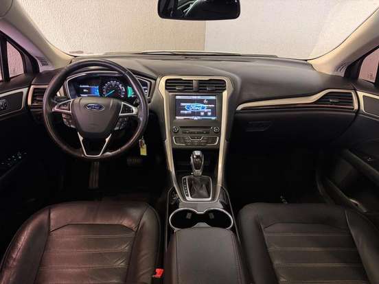 FORD-FUSION-2015