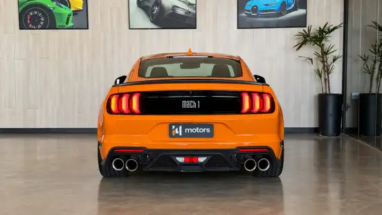 FORD-MUSTANG-2021