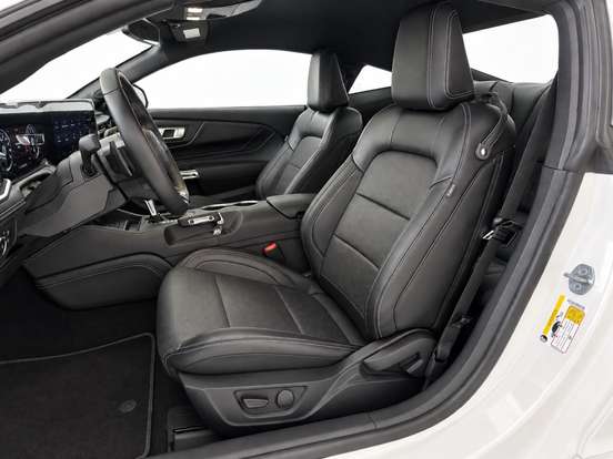 FORD-MUSTANG-2024