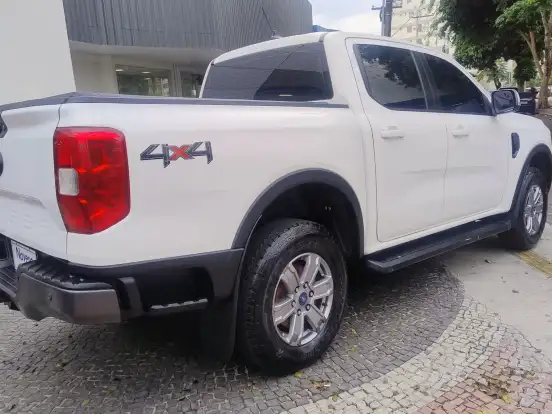 FORD-RANGER-2.0 TURBO DIESEL CD XLS 4X4 AUTOMÁTICO FORD-RANGER-2023