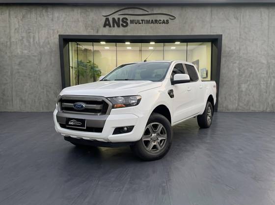 FORD RANGER 2.2 XLS 4X4 CD 16V DIESEL 4P AUTOMÁTICO