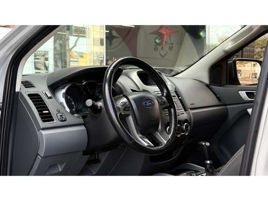 FORD-RANGER-2015
