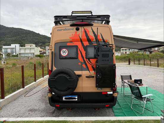 FORD-TRANSIT-2025