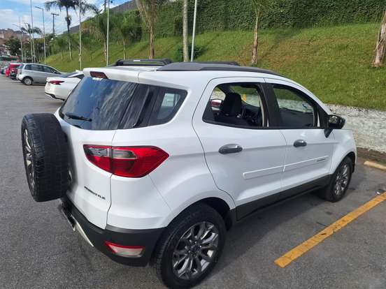 FORD-ECOSPORT-2013