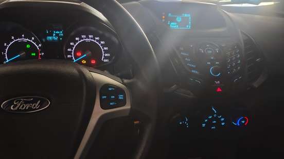 FORD-ECOSPORT-2015