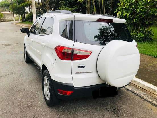FORD-ECOSPORT-2014