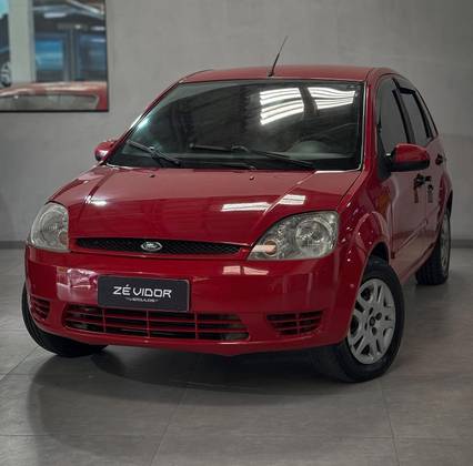 FORD FIESTA 1.0 MPI PERSONNALITÉ 8V GASOLINA 4P MANUAL