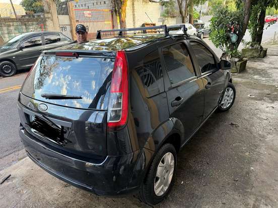 FORD-FIESTA-2012