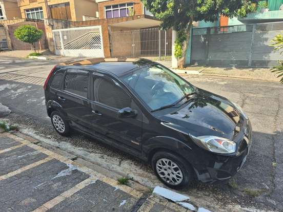 FORD-FIESTA-2012