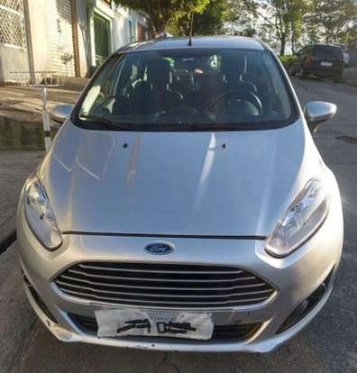 FORD-FIESTA-2015