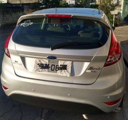 FORD-FIESTA-2015