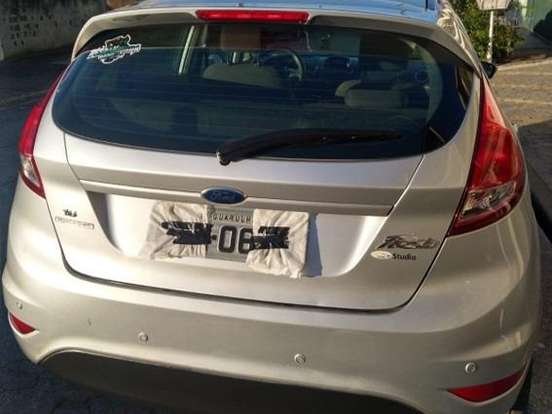 FORD-FIESTA-1.6 SE HATCH 16V FLEX 4P POWERSHIFT FORD-FIESTA-2015