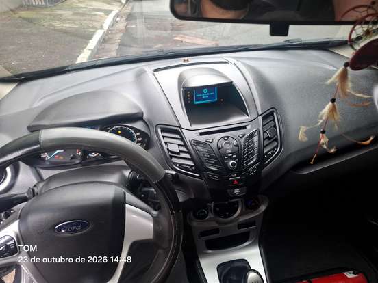 FORD-FIESTA-1.6 SE SEDAN 16V FLEX 4P MANUAL FORD-FIESTA-2015
