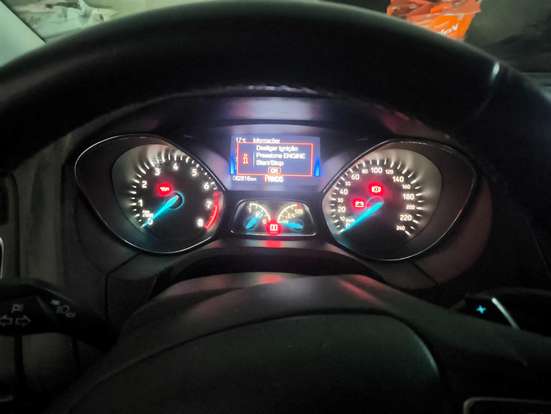 FORD-FOCUS-2016