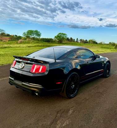 FORD-MUSTANG-2010