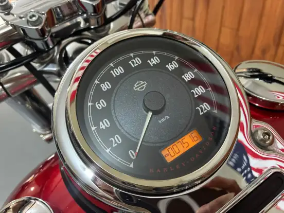 HARLEY-DAVIDSON-DYNA SUPER GLIDE CUSTOM HARLEY-DAVIDSON-DYNA SUPER GLIDE CUSTOM-2012
