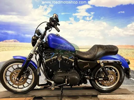 HARLEY-DAVIDSON-SPORTSTER XL 883 R HARLEY-DAVIDSON-SPORTSTER XL 883 R-2010