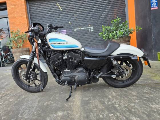 HARLEY-DAVIDSON SPORTSTER IRON 1200 