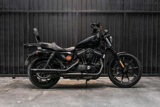 HARLEY-DAVIDSON-SPORTSTER IRON 883-2019