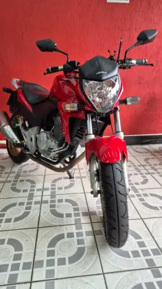 HONDA CB 300R 