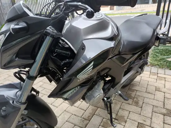 HONDA-CB TWISTER-2019