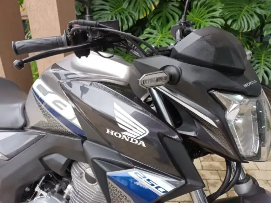 HONDA-CB TWISTER-2019