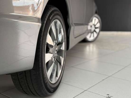 HONDA-CIVIC-2010