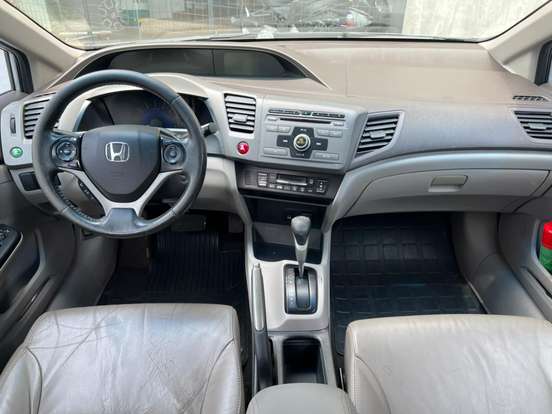 HONDA-CIVIC-2013