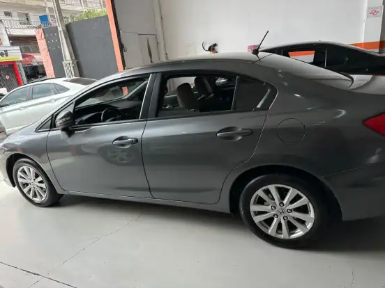 HONDA-CIVIC-2013