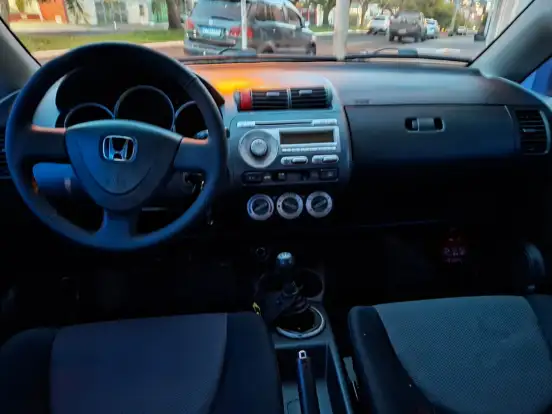 HONDA-FIT-2007