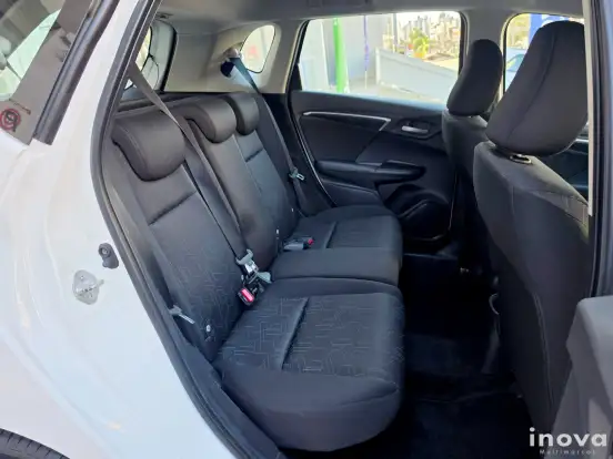 HONDA-FIT-2016