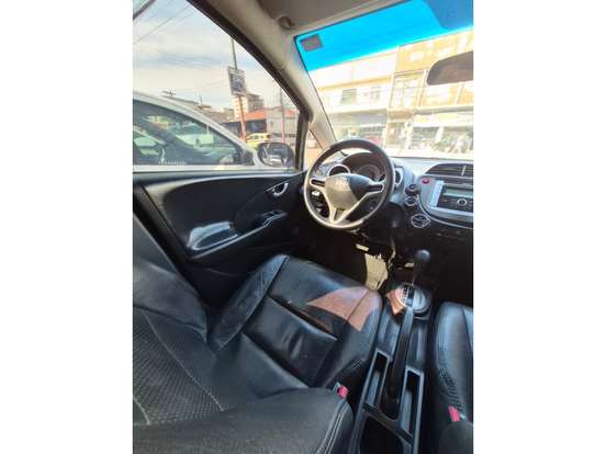 HONDA-FIT-2012