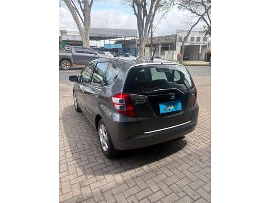 HONDA-FIT-2010