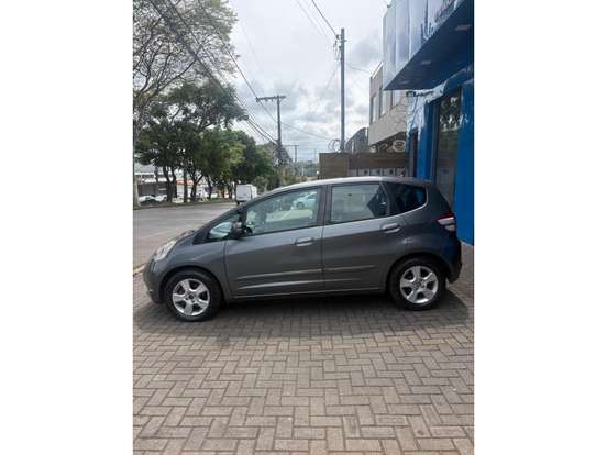 HONDA-FIT-2010
