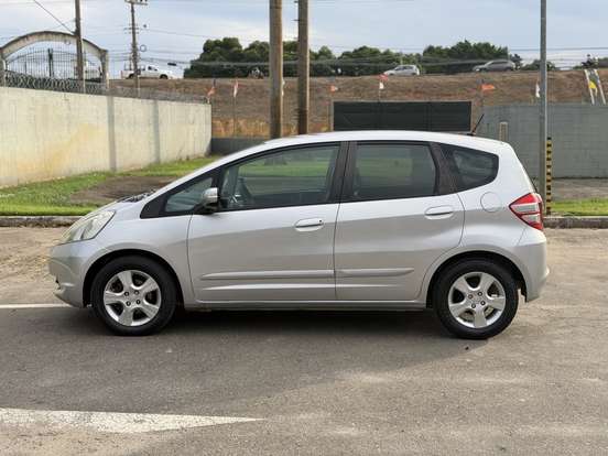 HONDA-FIT-1.4 LX 16V FLEX 4P MANUAL HONDA-FIT-2009