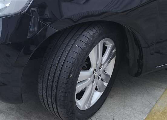 HONDA-FIT-2009