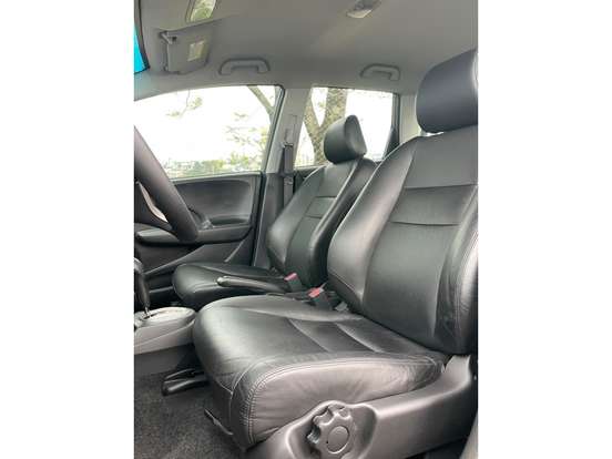 HONDA-FIT-2010