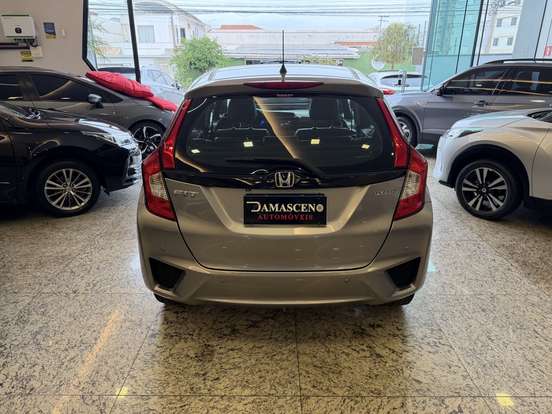 HONDA-FIT-2015