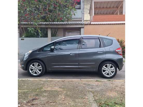 HONDA-FIT-2009