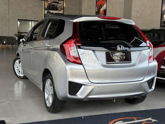 HONDA-FIT-2016