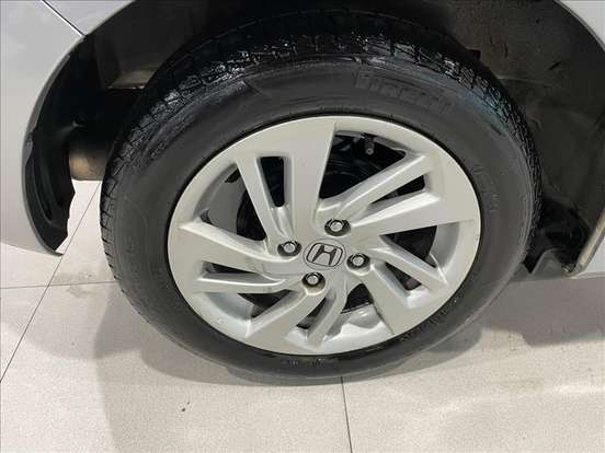 HONDA-FIT-2016